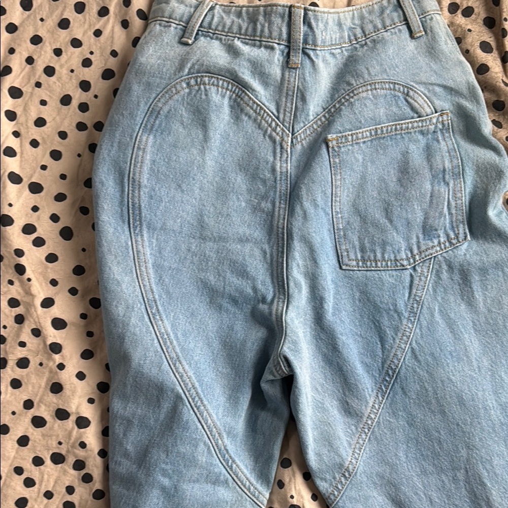 Swifty Jeans! - Picture 3 of 5
